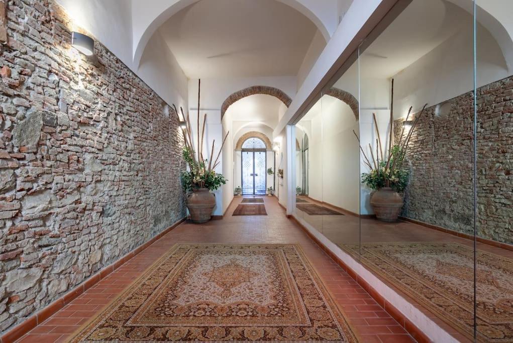 Midtown Apartment Pisa Exterior photo